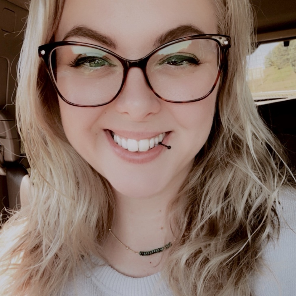 Meet your Posher, Amy